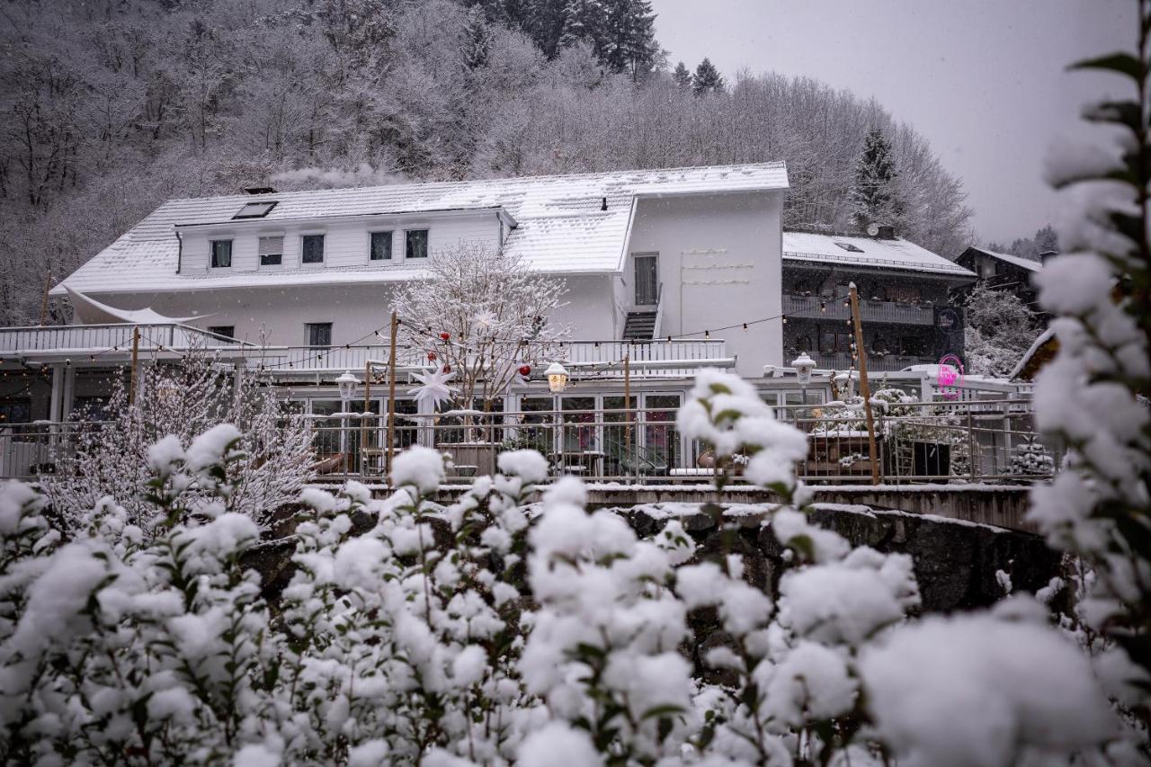 Das Schoene Leben Pop-Up Hotel Hornberg Bagian luar foto