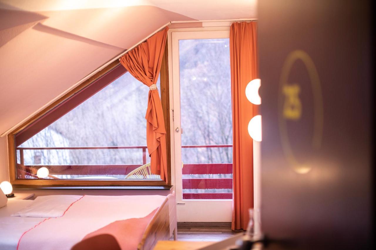 Das Schoene Leben Pop-Up Hotel Hornberg Bagian luar foto